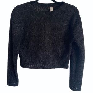 ✨3 for $23 ✨H&M black holiday glitter crop top